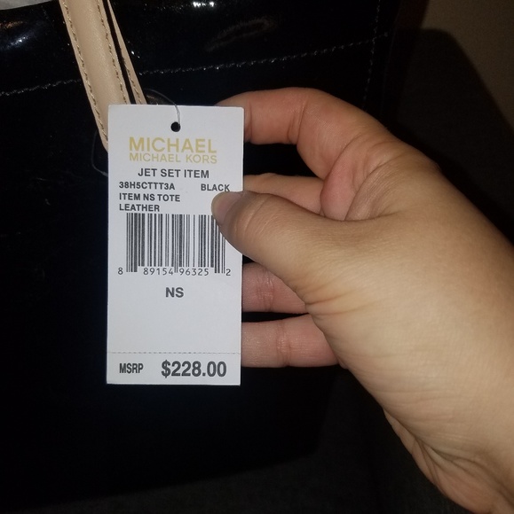 Michael Kors Leather Jet Set Bag - Picture 3 of 6